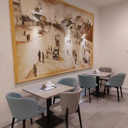 Atrium Hotel