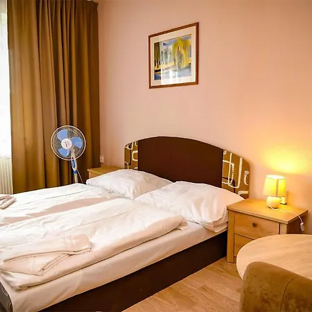 Atrium Hotel