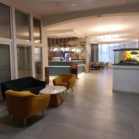 Hotel Atrium 2*