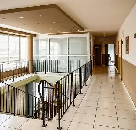Atrium Hotel 2*