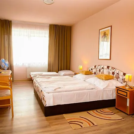 Atrium 2*